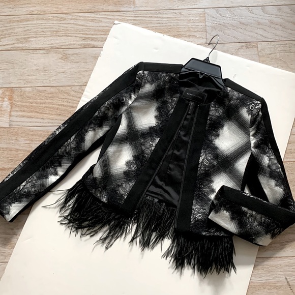 BCBG Quincy Ostrich Feather Trim Lace Detail Black White Crop Blazer Jacket 🖤 - Picture 16 of 16